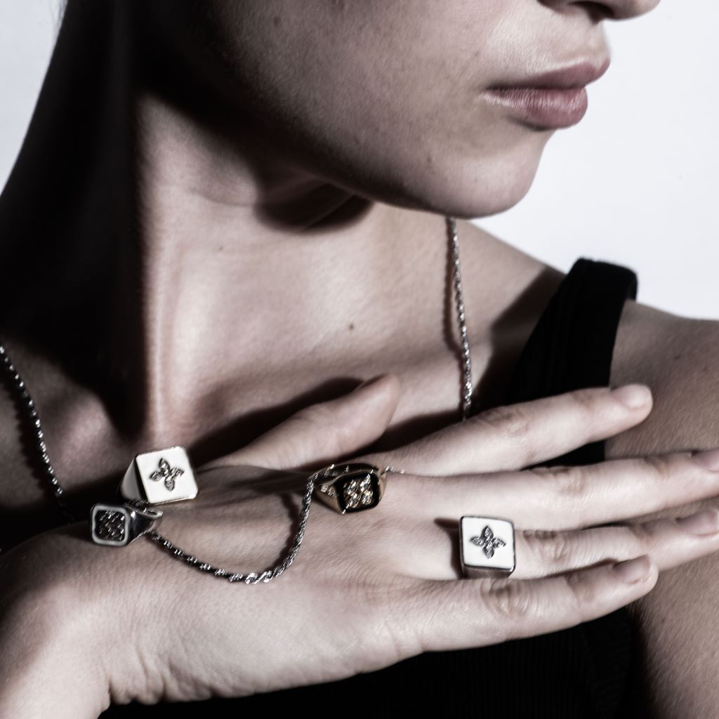 Chevalière Marianne en argent laquée black - CABIROL - CABIROL - chevalière